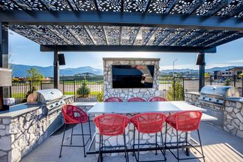 View on centennial apartments bbq/picnic area